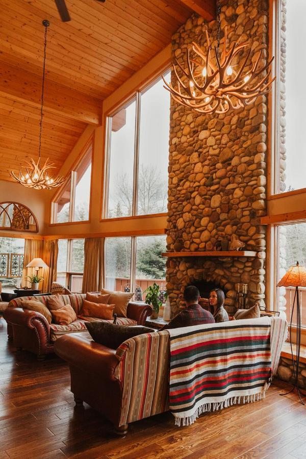 Ambleside Lodge Bed & Breakfast Canmore Buitenkant foto