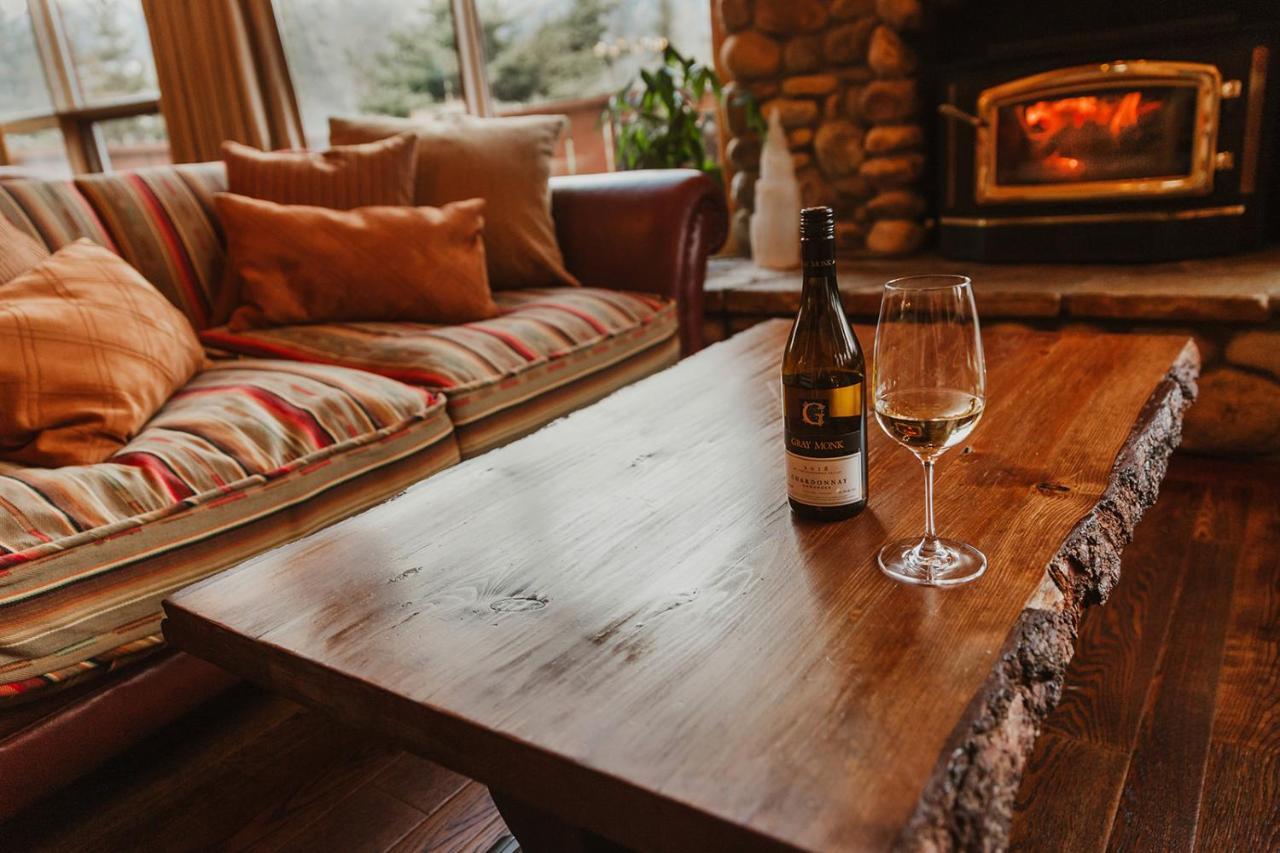 Ambleside Lodge Bed & Breakfast Canmore Buitenkant foto